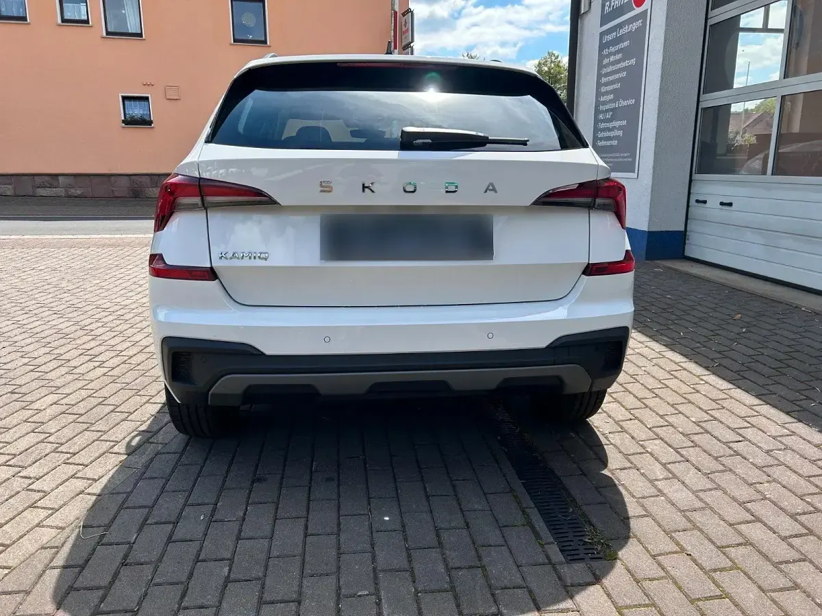 Neu Skoda Kamiq 116 PS (85 kW) 2025 Weiß SUV