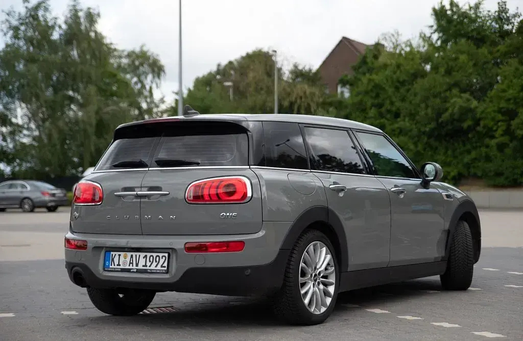 Gebraucht Mini One Clubman 102 PS (75 kW) 2018 Grau Kombi