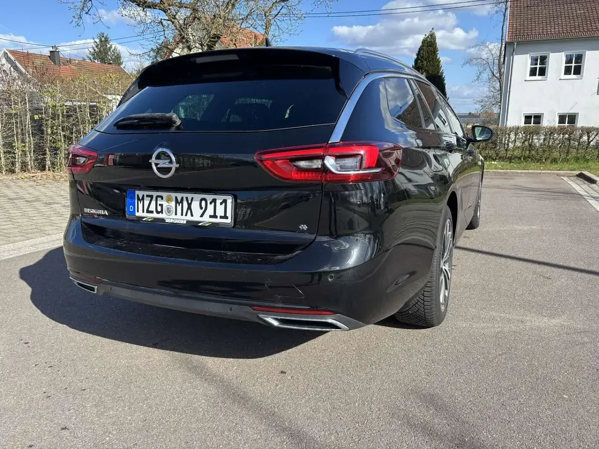 Gebraucht Opel Insignia Innovation 209 PS (153 kW) 2020 Schwarz Kombi