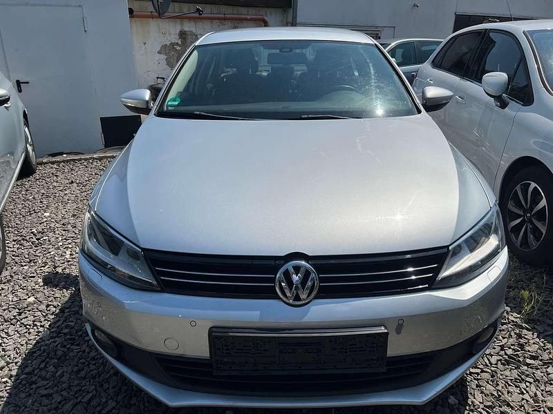 Gebraucht VW Jetta 160 PS (117 kW) 2012 Silber Limousine