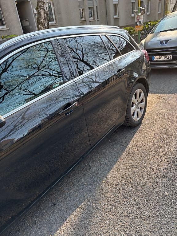 Gebraucht Opel Insignia Sport 136 PS (100 kW) 2016 Schwarz Kombi