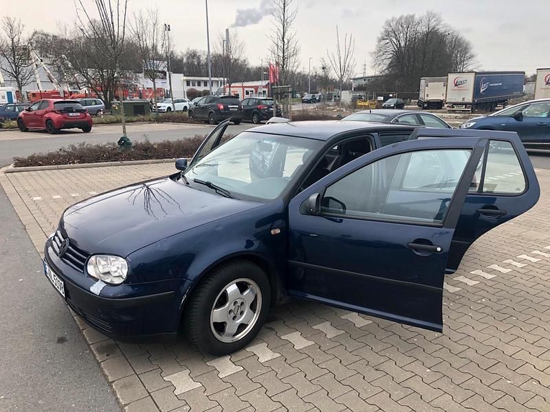 Gebraucht VW Golf III 100 PS (73 kW) 1998 Blau Kombi