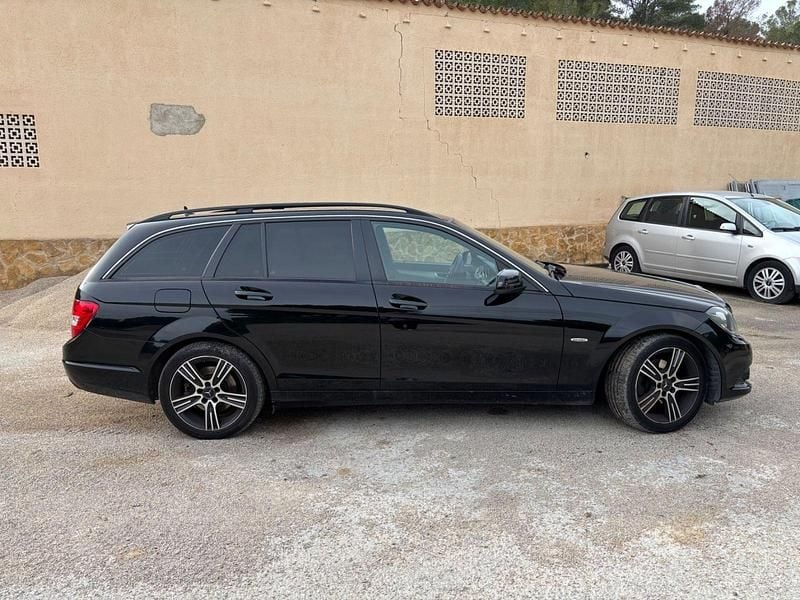 Gebraucht Mercedes C250 204 PS (150 kW) 2013 Schwarz Kombi
