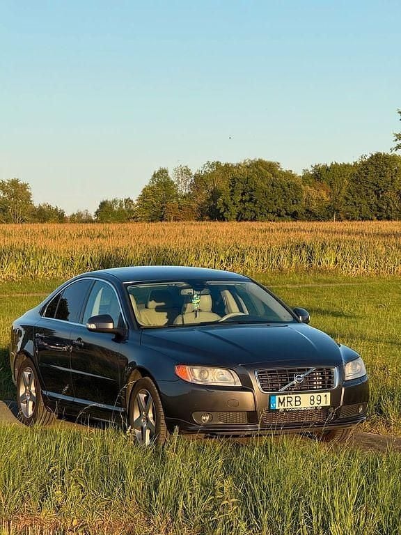 Grau Gebraucht 2006 Volvo S80 Executive Limousine | 7.200 € (Fairer Preis) - Bild 1/4