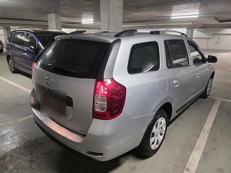 Gebraucht Dacia Logan 90 PS (66 kW) 2016 Silber Kombi