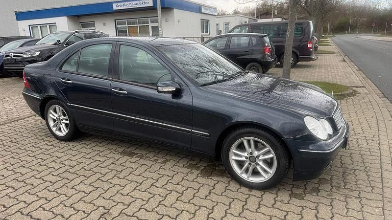 Gebraucht Mercedes C240 Elegance 170 PS (125 kW) 2002 Schwarz Limousine