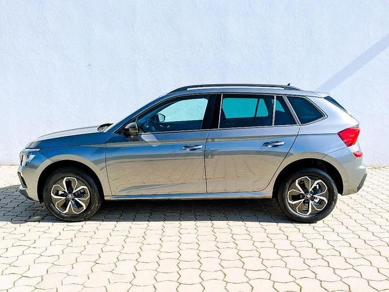 Neu Skoda Kamiq Selection 95 PS (69 kW) 2026 Grau SUV