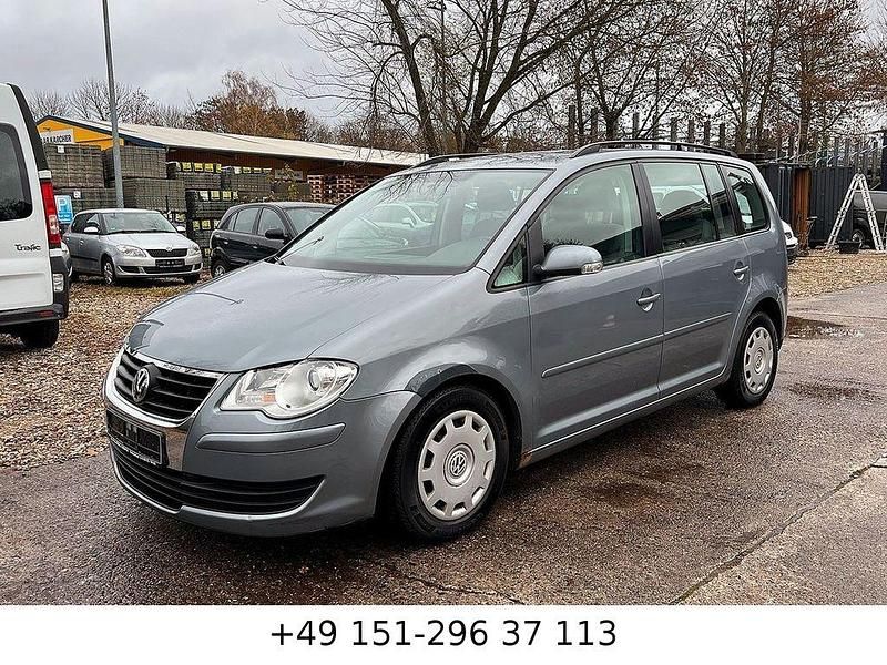 Grau Gebraucht 2008 VW Touran Van / Kleinbus | 2.299 € (Superpreis) - Bild 1/4