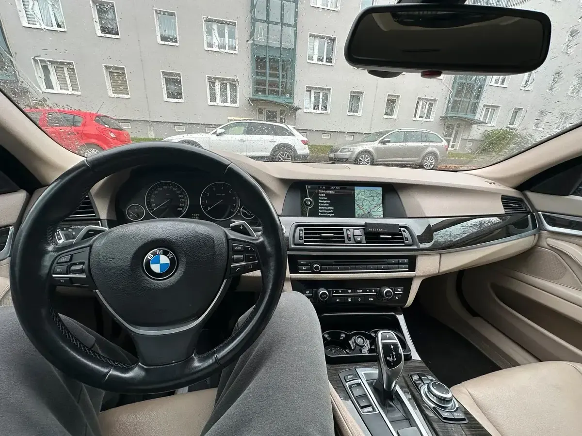 Gebraucht BMW 523 204 PS (150 kW) 2011 Grau Limousine