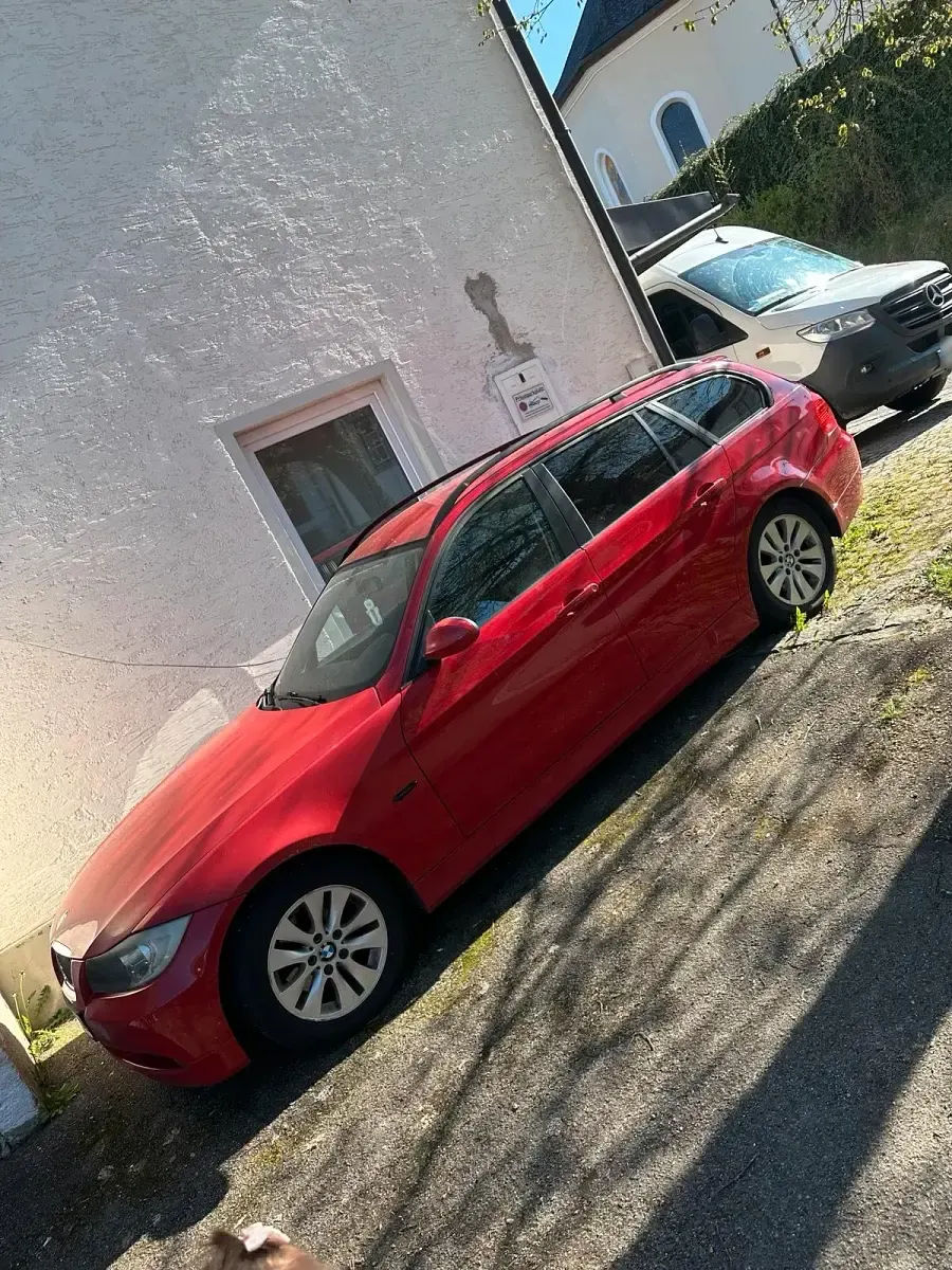 Gebraucht BMW 320 2007 Rot Kombi