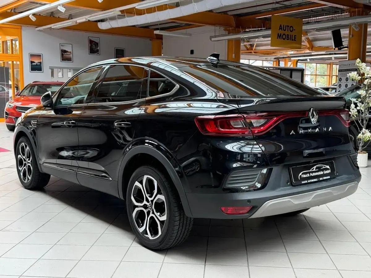 Gebraucht Renault Arkana Techno 140 PS (102 kW) 2023 Schwarz SUV
