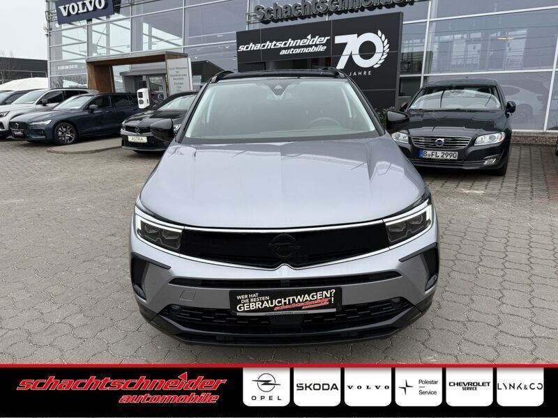 Quarz silber metallic Gebraucht 2023 Opel Grandland X SUV | 22.990 € (Fairer Preis) - Bild 1/4