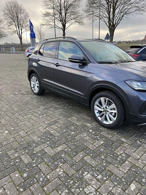 Neu VW T-Cross Life 116 PS (85 kW) 2025 Grau SUV