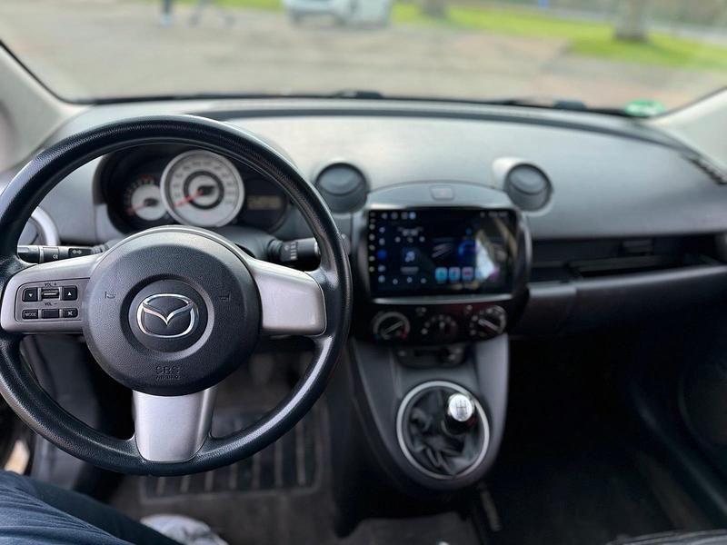 Gebraucht Mazda 2 75 PS (55 kW) 2009 Braun Kleinwagen