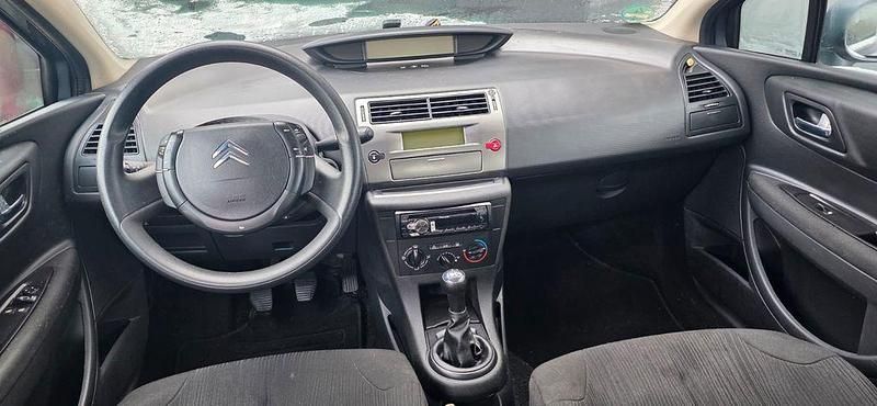 Gebraucht Citroën C4 120 PS (88 kW) 2010 Silber Limousine