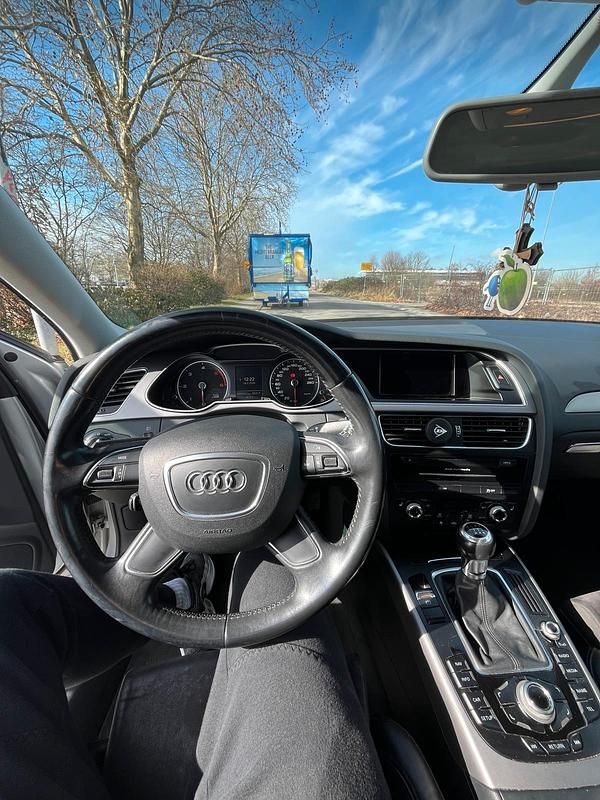 Gebraucht Audi A4 143 PS (105 kW) 2013 Grau Kombi