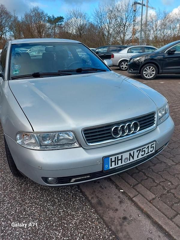 Grau Gebraucht 2000 Audi A4 Limousine | 1.500 € (Fairer Preis) - Bild 1/4