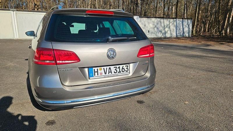 Gebraucht VW Passat Highline 150 PS (110 kW) 2012 Beige Limousine