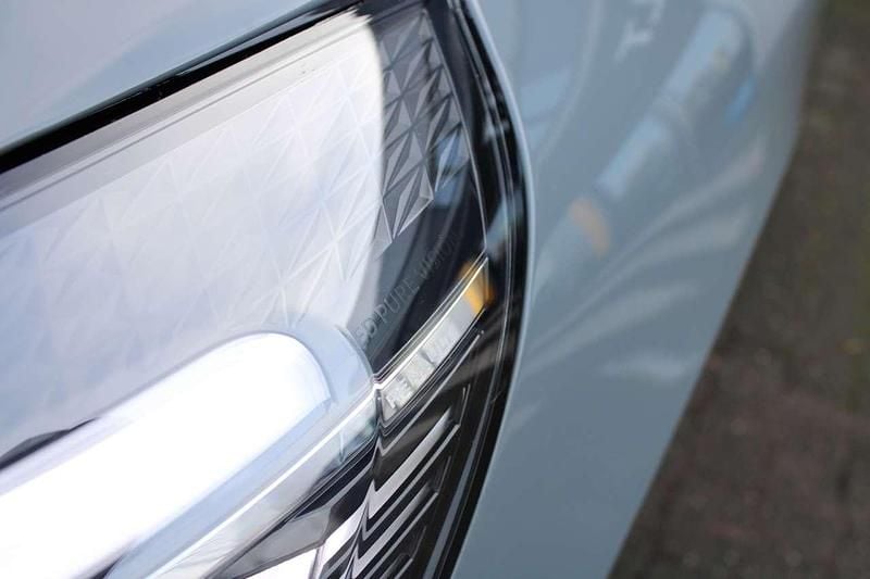 Gebraucht Renault Clio V Intens 91 PS (66 kW) 2021 Grau Limousine