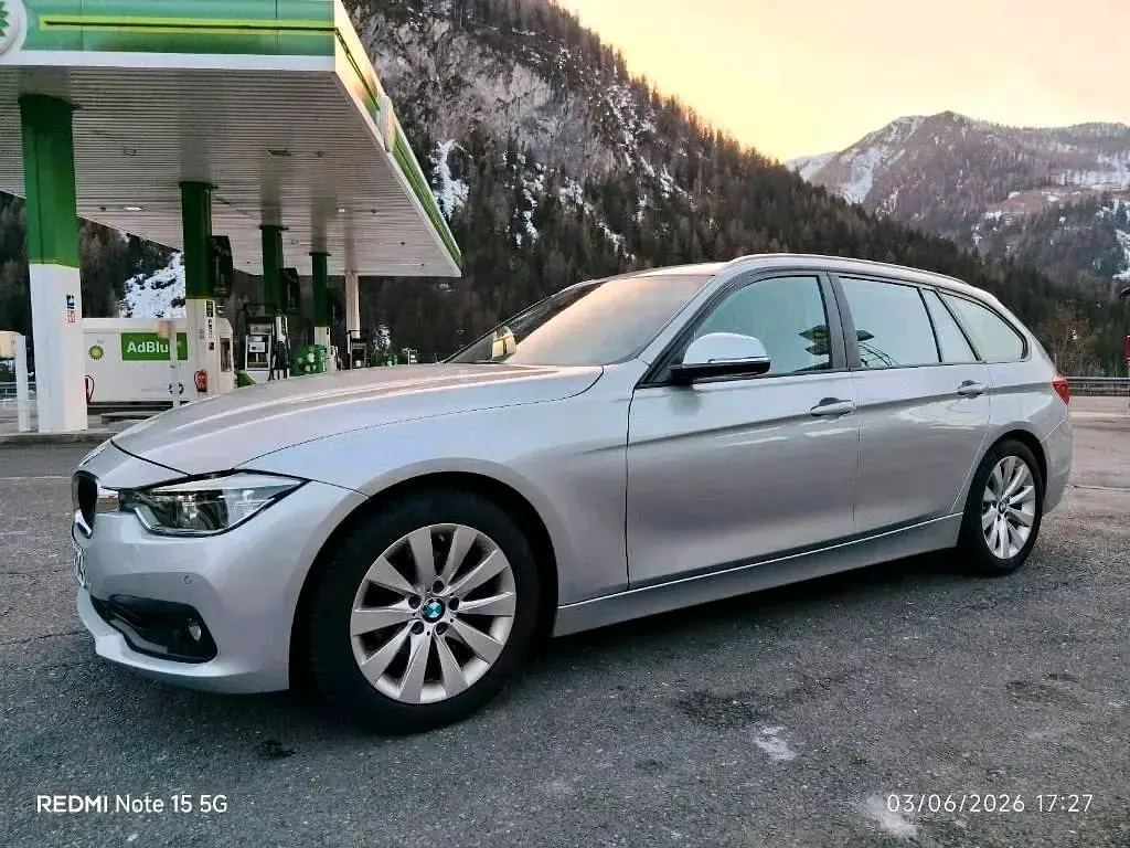 Gebraucht BMW 320 163 PS (119 kW) 2019 Silber Kombi