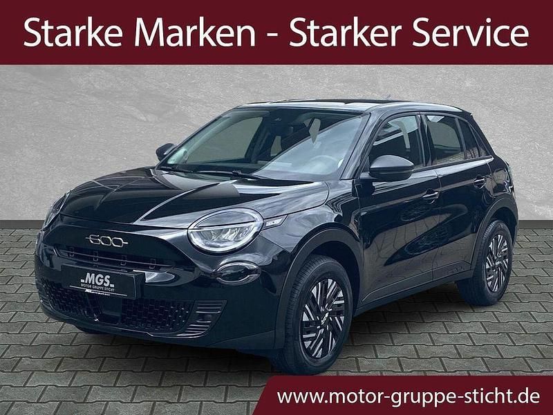 Cinema schwarz Gebraucht 2025 Fiat 600 SUV | 21.450 € (Superpreis) - Bild 1/4