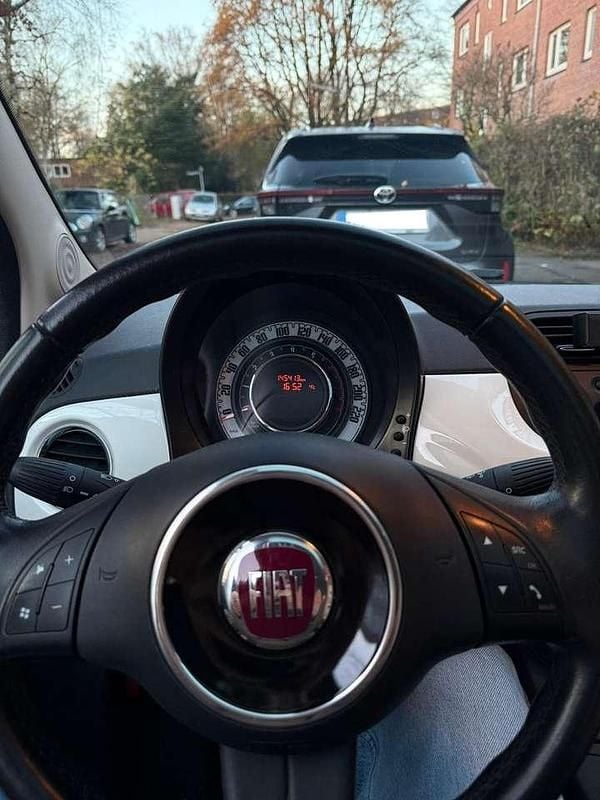 Gebraucht Fiat 500 Lounge 86 PS (63 kW) 2013 Weiß Kleinwagen