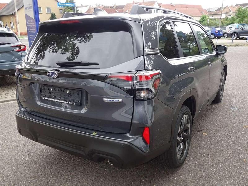 Neu Subaru Forester Exclusive+ 136 PS (100 kW) 2026 Magnetite gray metallic SUV
