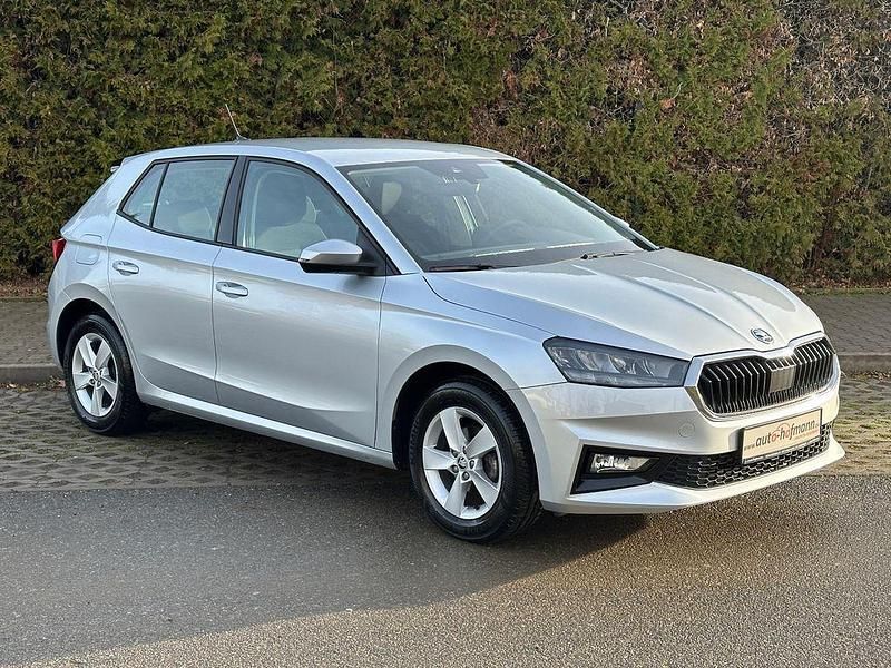 Gebraucht Skoda Fabia Selection 80 PS (58 kW) 2024 Silber Limousine