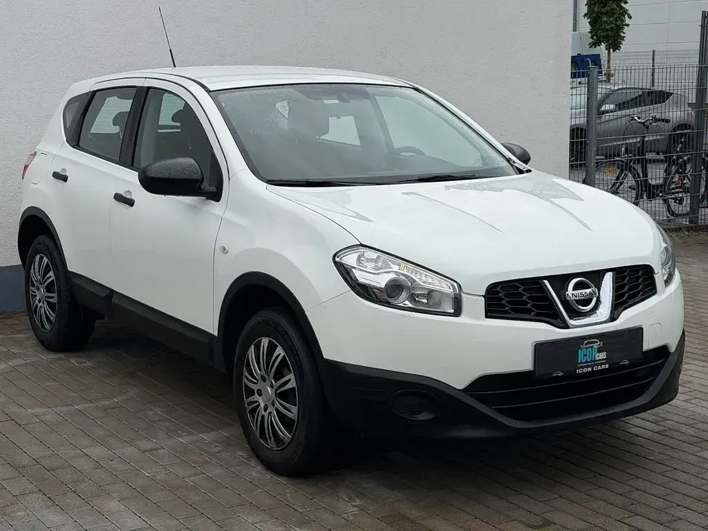Gebraucht Nissan Qashqai Visia 117 PS (86 kW) 2012 Weiß SUV