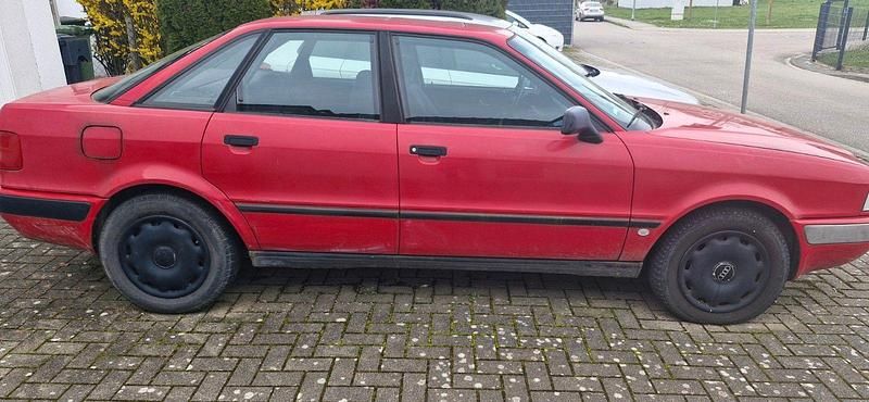 Second-hand Audi 80 122 CP (89 kW) 1991 Roșu Berlinǎ