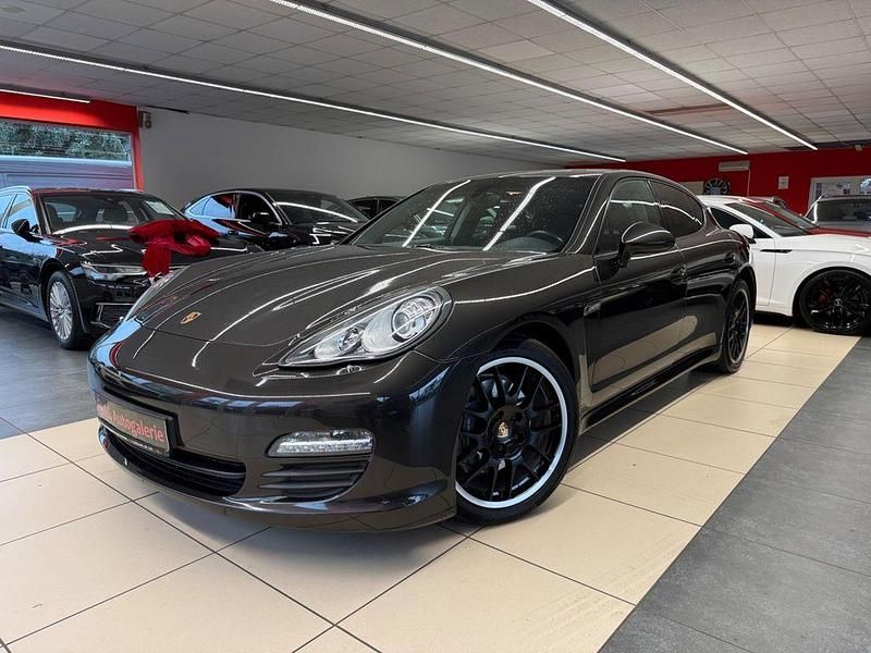 Gebraucht Porsche Panamera 299 PS (219 kW) 2011 Grau Kleinwagen