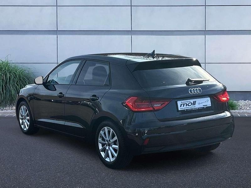 Gebraucht Audi A1 116 PS (85 kW) 2025 Mythosschwarz metallic SUV