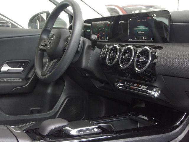 Gebraucht Mercedes A180 Style 116 PS (85 kW) 2021