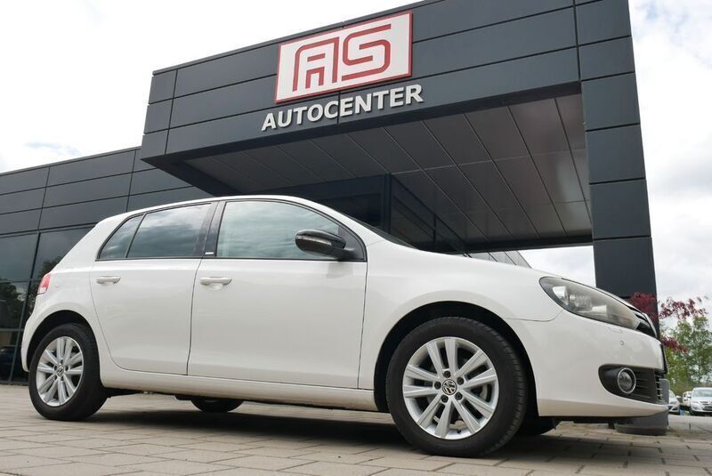 Weiß Gebraucht 2012 VW Golf VI Style Limousine | 7.990 € (Fairer Preis) - Bild 1/4