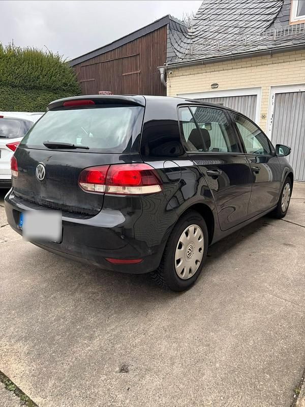 Gebraucht VW Golf VII 86 PS (63 kW) 2012 Schwarz Limousine