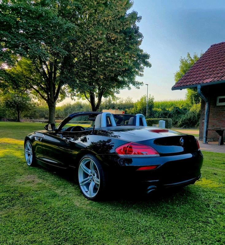 Gebraucht BMW Z4 Comfort Edition 306 PS (225 kW) 2013 Schwarz Cabrio