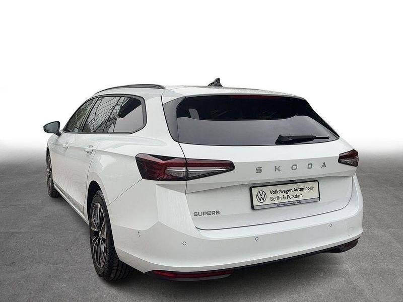 Używany Skoda Superb Selection 150 KM (110 kW) 2024 Biały Kombi