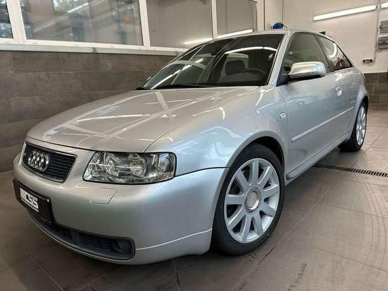 Lichtsilber (metallic) Gebraucht 2002 Audi S3 Sport Limousine | 10.999 € (Superpreis) - Bild 1/3
