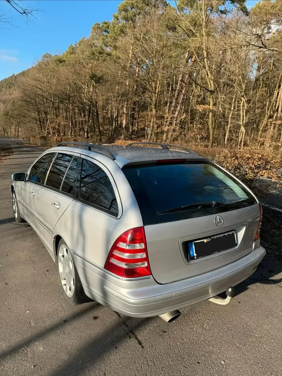 Gebraucht Mercedes C200 Avantgarde 163 PS (119 kW) 2005 Silber Kombi