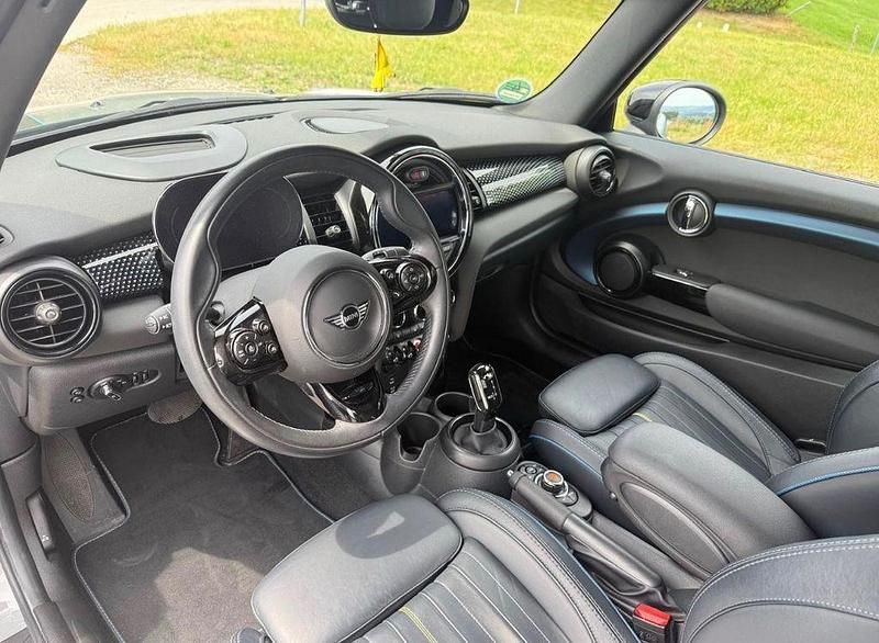 Używany Mini Cooper 136 KM (100 kW) 2020 Szary Hatchback