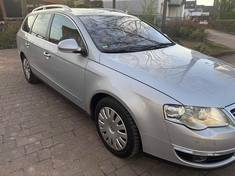 Gebraucht VW Passat Highline 170 PS (125 kW) 2007 Silber Limousine