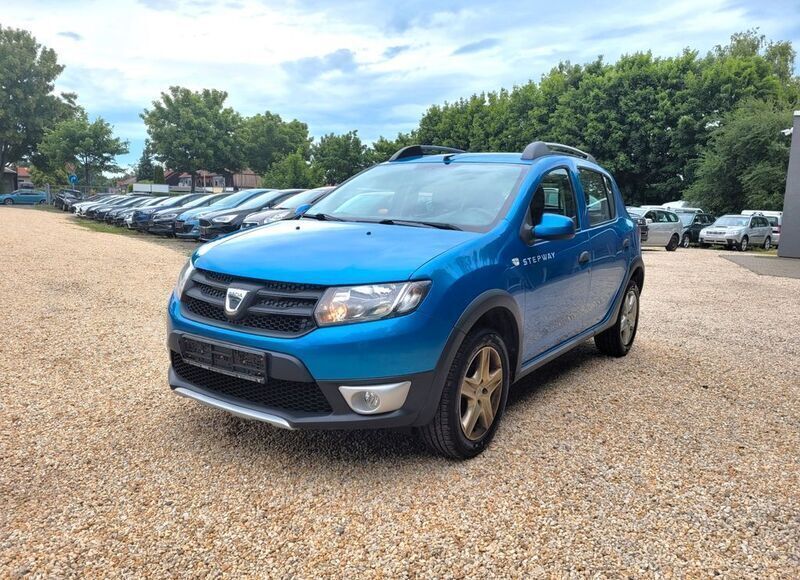 Gebraucht Dacia Sandero Stepway Ambiance 90 PS (66 kW) 2014 Blau Kleinwagen