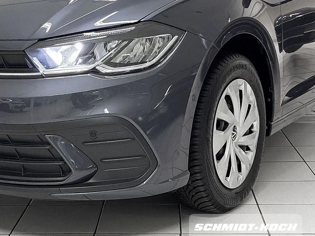 Gebraucht VW Polo Life 95 PS (69 kW) 2024 Rauchgrau (grau) Kleinwagen