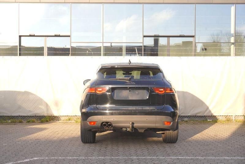 Gebraucht Jaguar F-Pace 179 PS (131 kW) 2018 Schwarz SUV