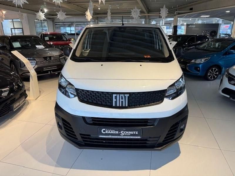 Gebraucht Fiat Scudo 144 PS (105 kW) 2022 Weiß Van