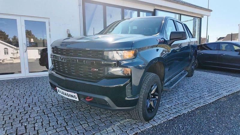 Blau Gebraucht 2019 Chevrolet Silverado SUV | 26.960 € - Bild 1/4