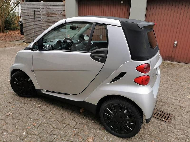 Gebraucht Smart ForTwo Cabrio Passion 71 PS (52 kW) 2009 Silber Cabrio