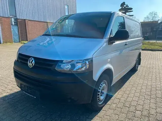 Gebraucht VW Transporter 240 PS (176 kW) 2016 Reflexsilber metallic (metallic) Van