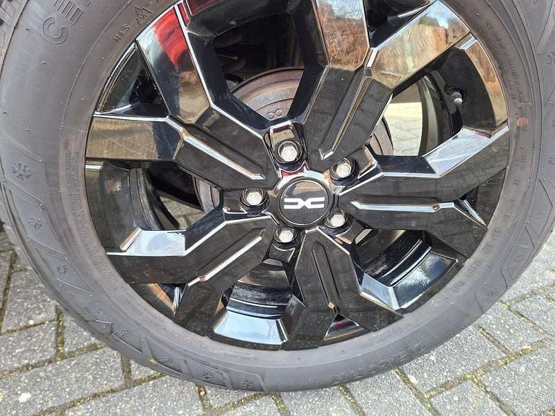 Gebraucht Dacia Duster Extreme 150 PS (110 kW) 2023 Grau SUV