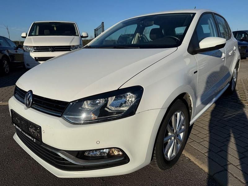 Gebraucht VW Polo 75 PS (55 kW) 2015 Weiß Kleinwagen